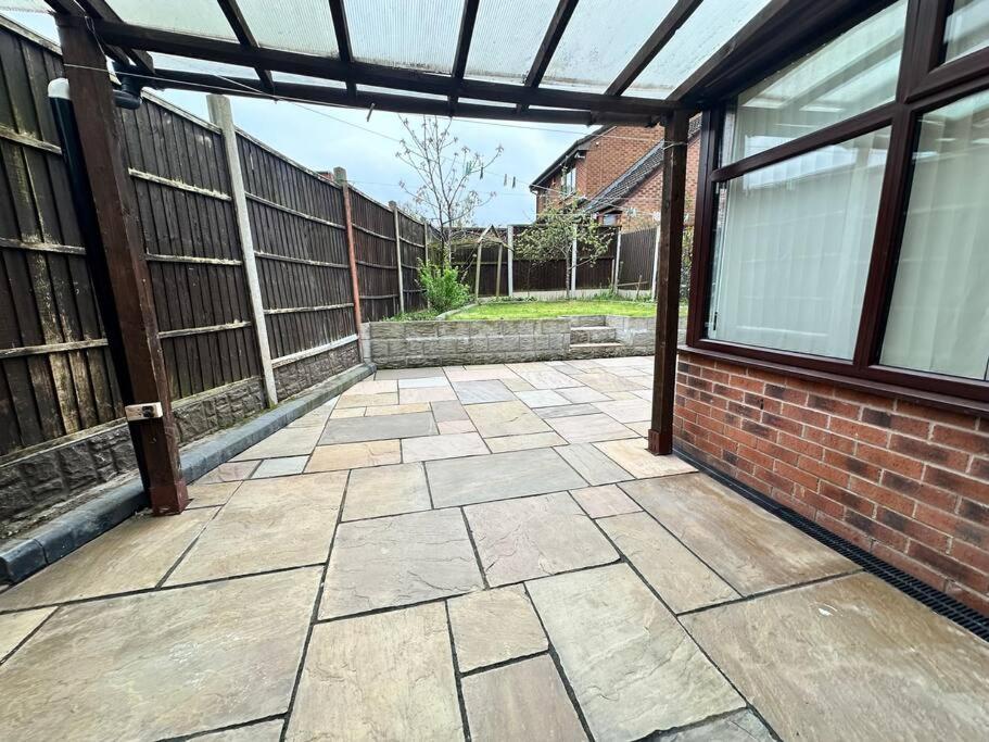 Sage House - City Centre Hanley, Alton Towers Stoke-on-Trent Ngoại thất bức ảnh